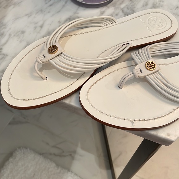 NWT Tory Burch White Leather Thong Sandal/Flip Flop 🩴 Size 7 - with Box - Picture 11 of 13